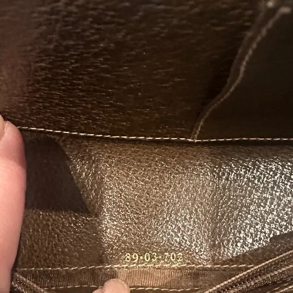 Vintage Gucci Brown Monogram Wallet - Picture 4 of 13